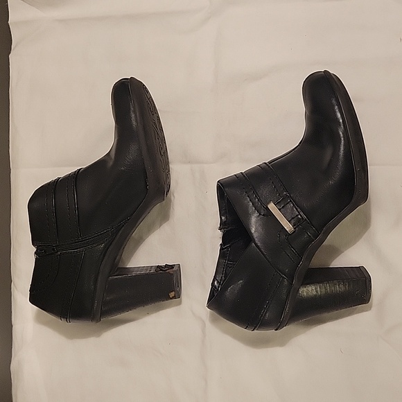 LIZ CLAIBORNE FLEX ANKLE BOOTS - Picture 3 of 4